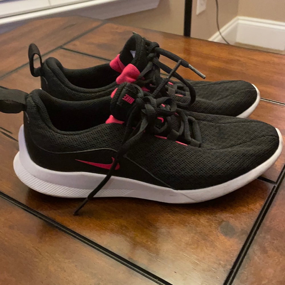 NIKE size 3Y